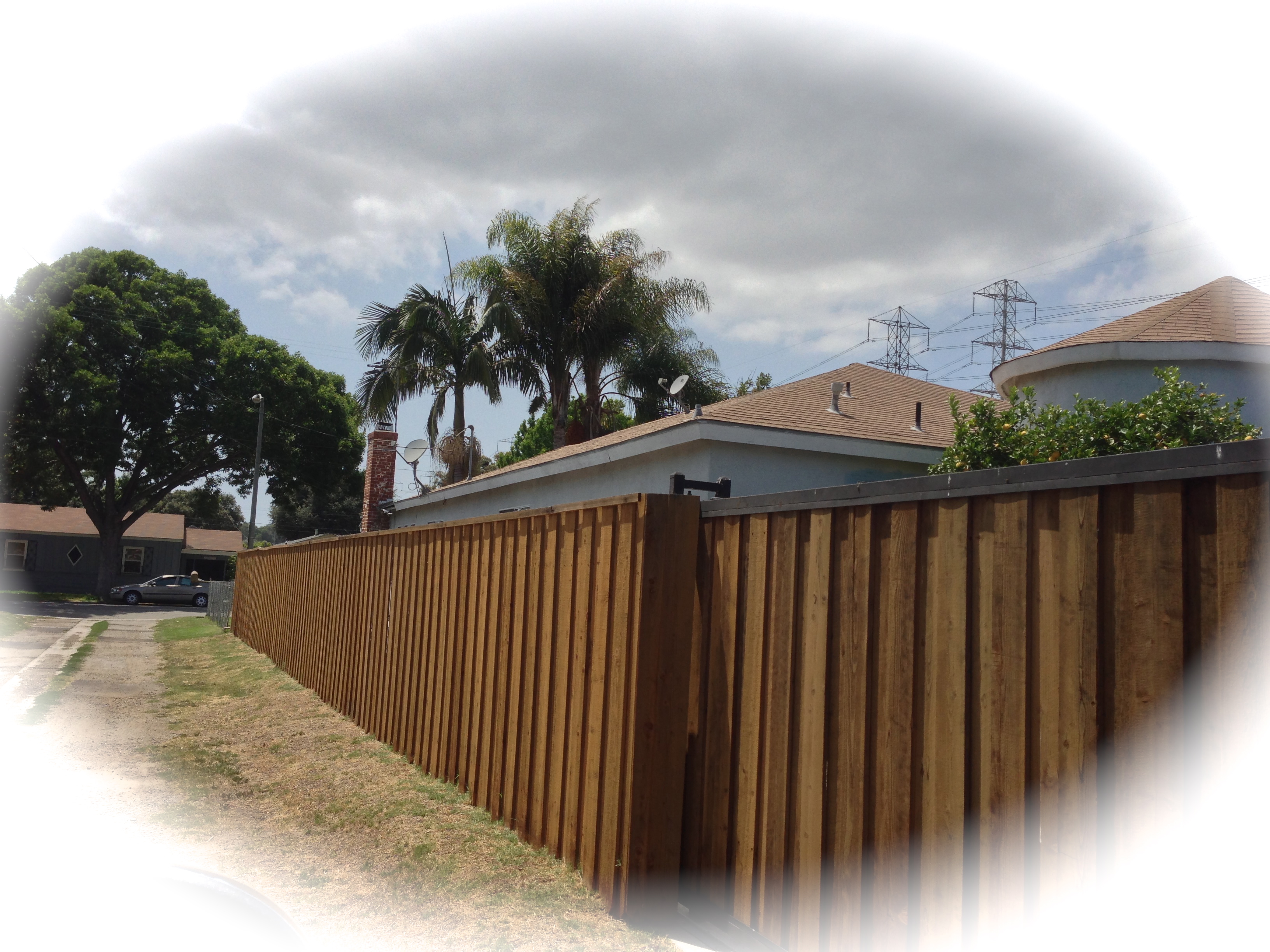 Custom Wood Fencing Lakewood and Bellflower