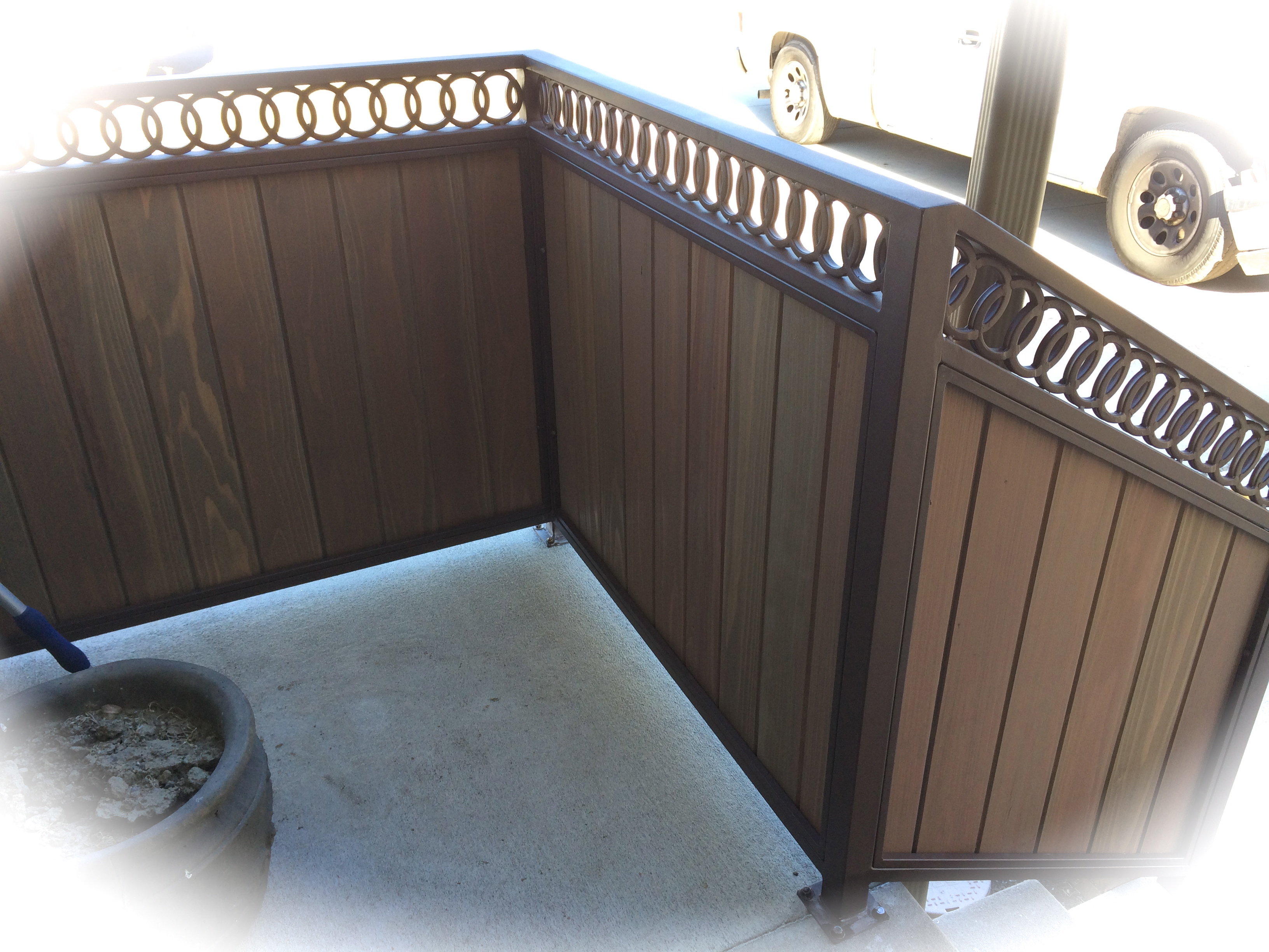 Custom Fencing Lakewood and Bellflower