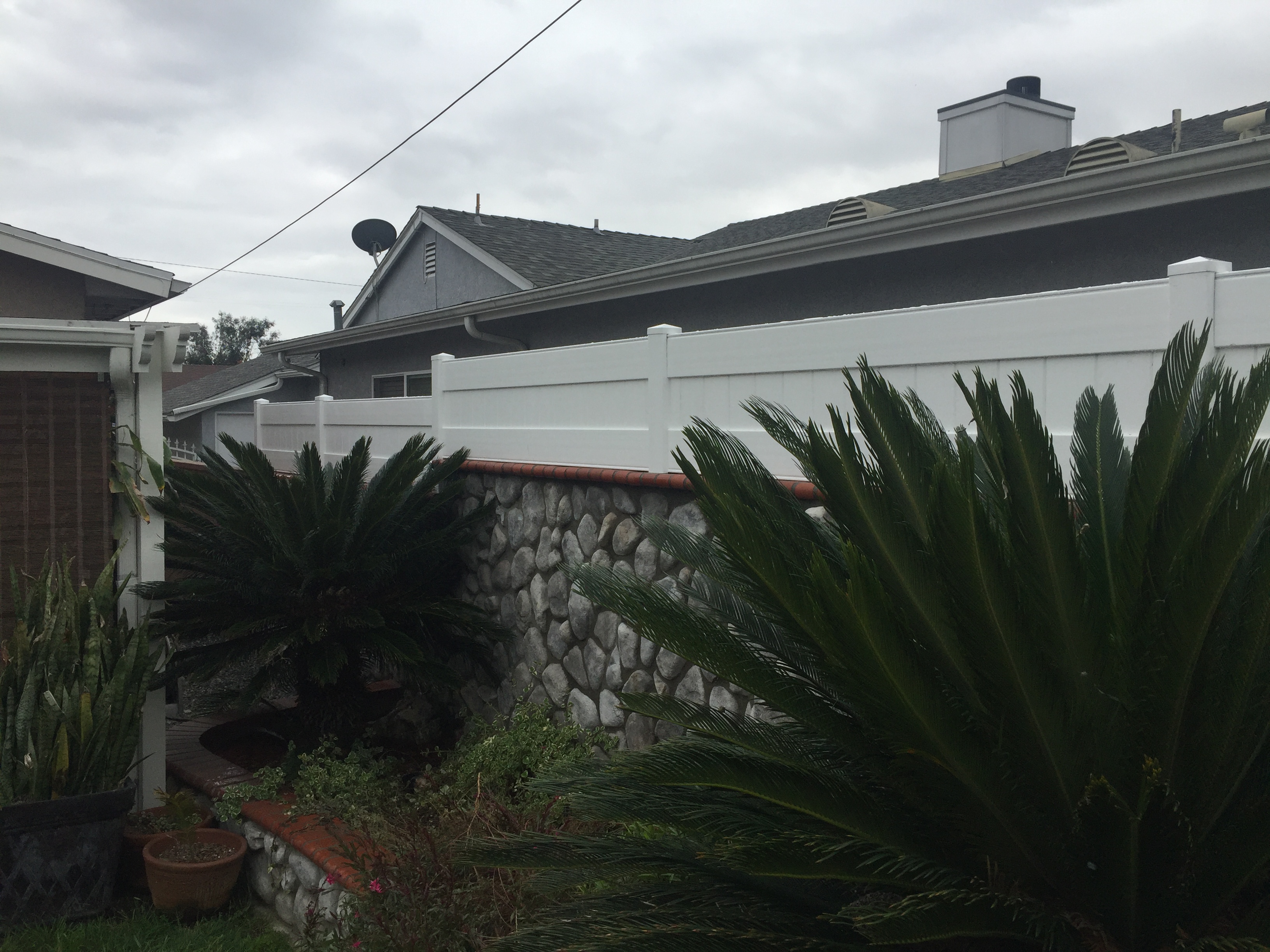 vinyl fence long beach